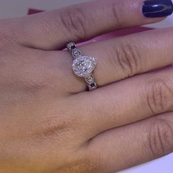 14K White Gold Diamond And Sapphire Ring