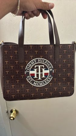 Tommy hilfiger purse bag