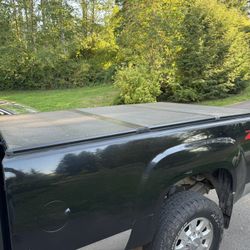Tonneau Tri-Fold Hard Cover For Truck Bed