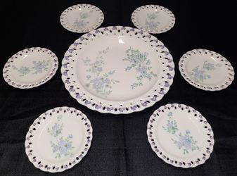 Rare Vintage Reticulated Furukawa Blue Bell Plate Set