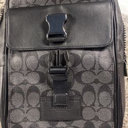 COACH TRACK PACK SIGNATURE CANVAS BAG