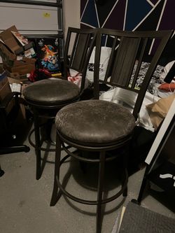 Set of 2 Metal Bar stools
