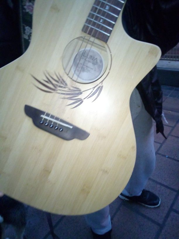 Acoustic Electric Guitar 