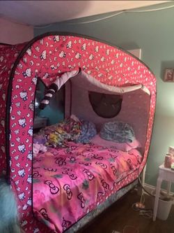 Rare Hello Kitty Bed tent