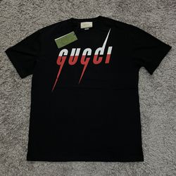 Gucci t shirt size M