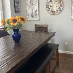 Dining Room Table - Seats 6