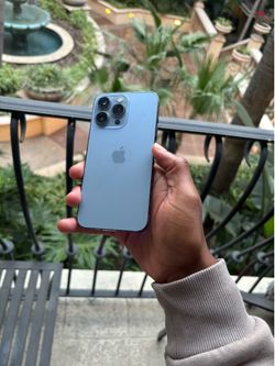 iphone 13 Pro - carrier unlocked