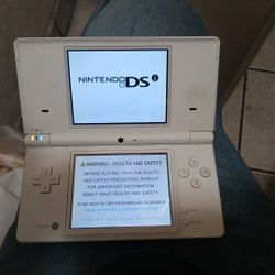 Nintendo DS  Hand Held Game System 