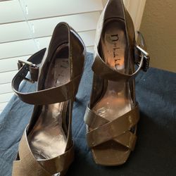 Nicole Miller Color-Olive Green 6.5 Medium