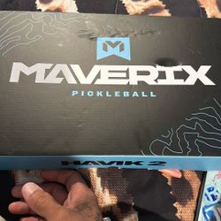 Maverick Pickleball Paddle 
