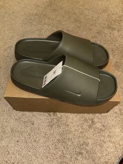 Nike Calm Slide (olive) Gum Bottoms