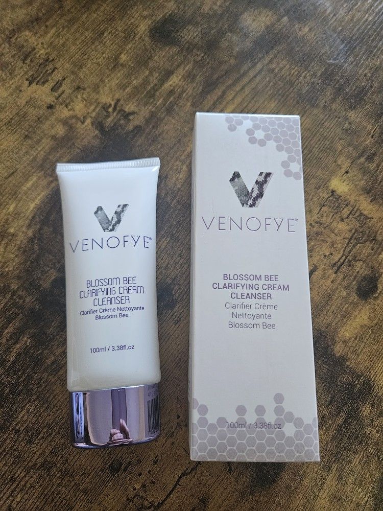 Venofye Queen Bee Clarifying Cream Cleanser 100ml/3.38oz NEW