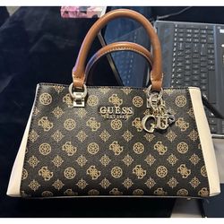 Guess "Evelune Girlfriend" Peony Logo Satchel - NEW Without Tags
