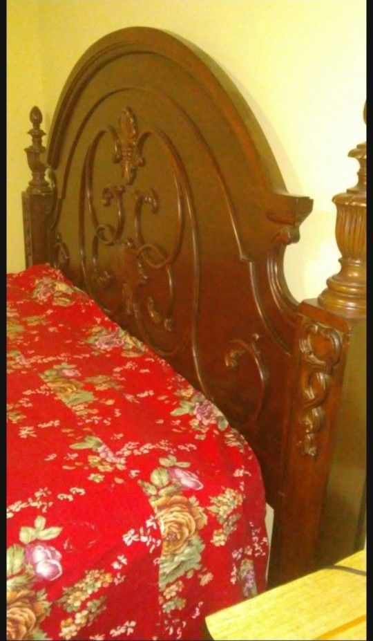 King Bedroom Set