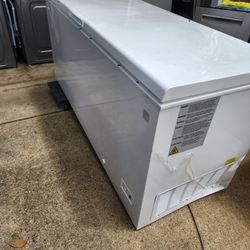 Scratch And Dent Special On This Kenmore 18.5 Cu.ft Chest Freezer 