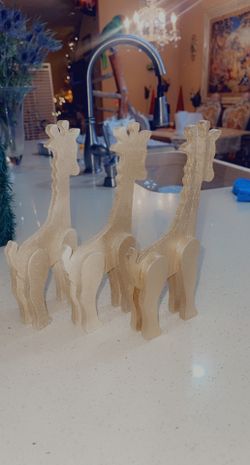 Gold Giraffe