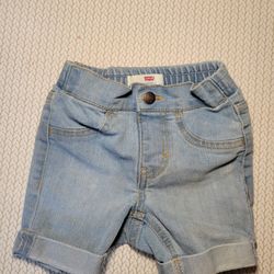 Levi Shorts. 2T Like New. Stretchy Fabric. Girls Or Boys