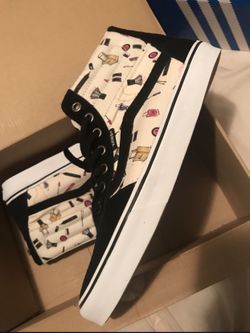 Women Milton Hi Zip VANS 8.5