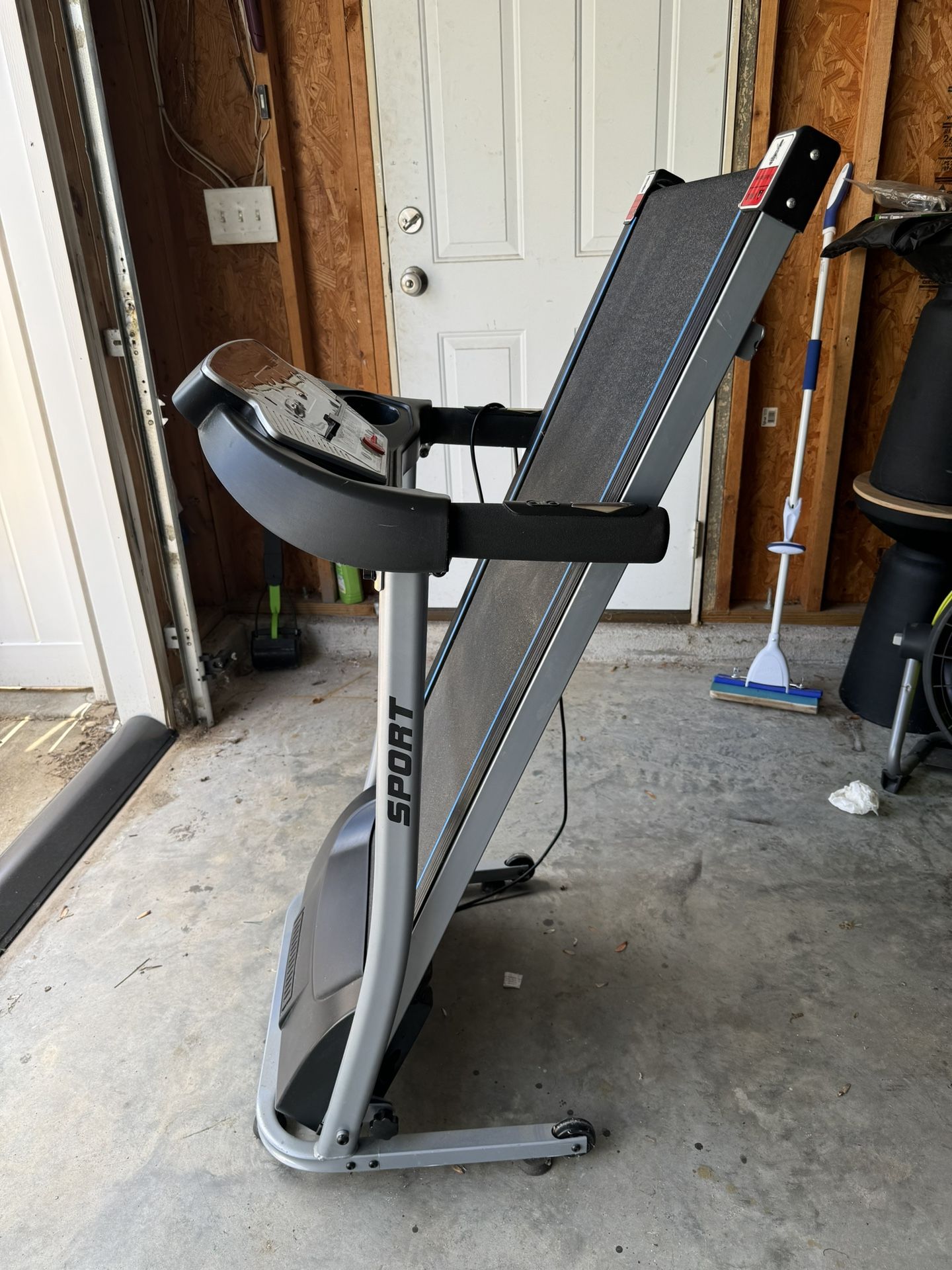 Fold-Up Treadmill
