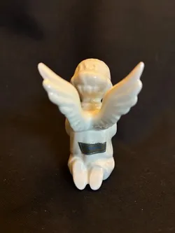 Goebel "Angel Praying" Vintage Porcelain Figurine – West Germany.