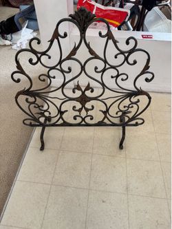 Metal fireplace front