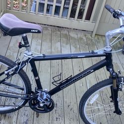 IRONHORSE SAGE De Luxe IHBC Frame 18 Inches Weels 26x2.20