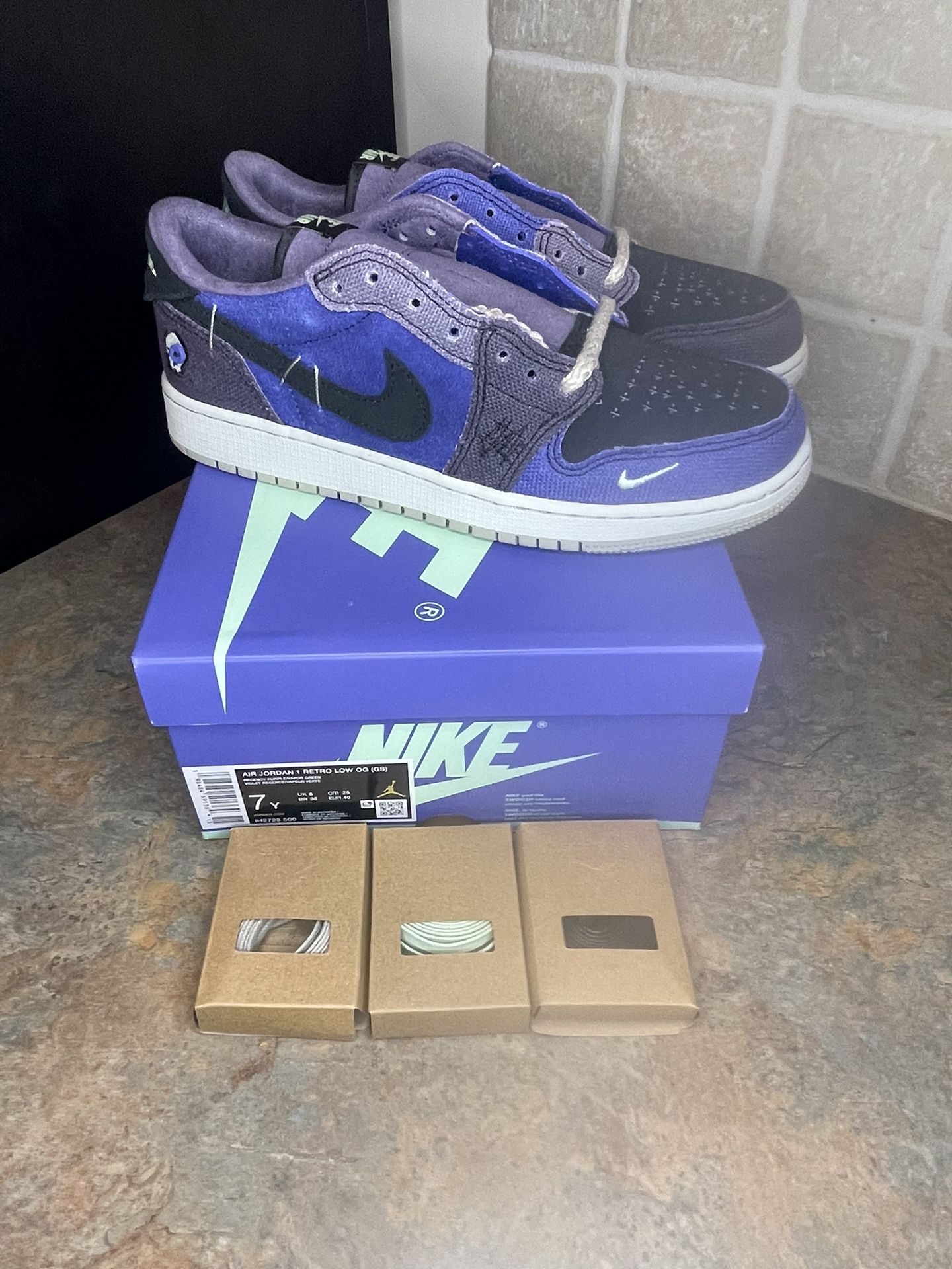 Nike Air Jordan 1 Low OG (GS) “Voodoo Alternate ” Sz.7Y