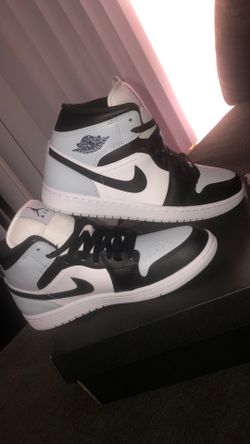 AIR JORDAN  1 MID/size 8.5