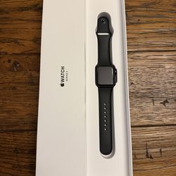 Like-New Authentic Apple Watch Series 3 38mm
