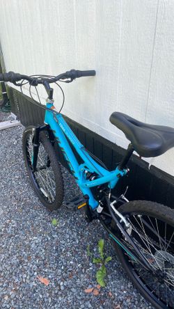 Nice MOUNTAIN BIKE 24 Speed