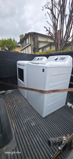 Lavadora y secadora en muy buen estado