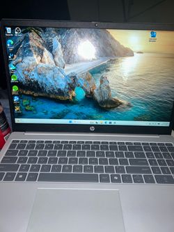 HP Laptop Windows 11