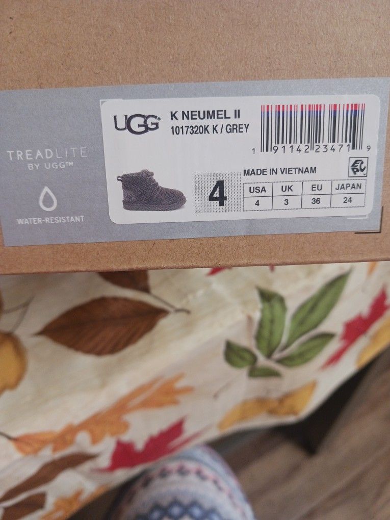 Brand new Ugg Neumell II (Big Kids Size 4)- grey
