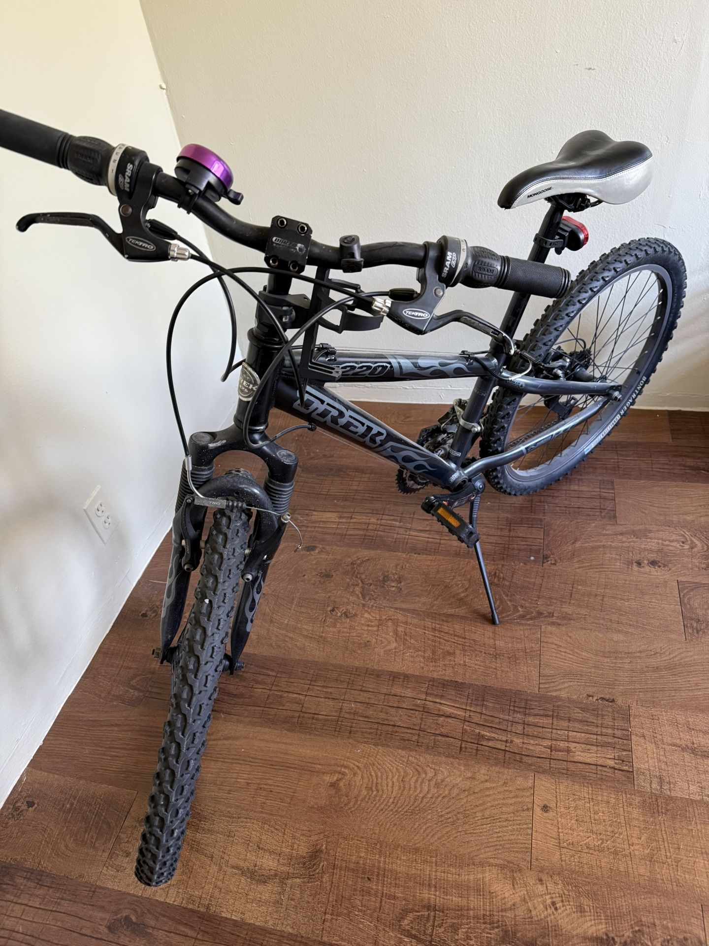 Trek MT 220 Mountain Bike 24”