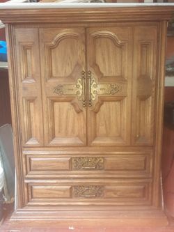 Dresser