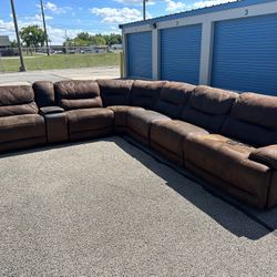 Power Reclining Sectional Couch