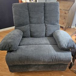RECLINER--Brand New 