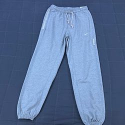 Nike DRI-FIT Basketball Sweatpants S, New with tags