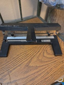 Mutual 450 Heavy Duty 3-Hole Punch