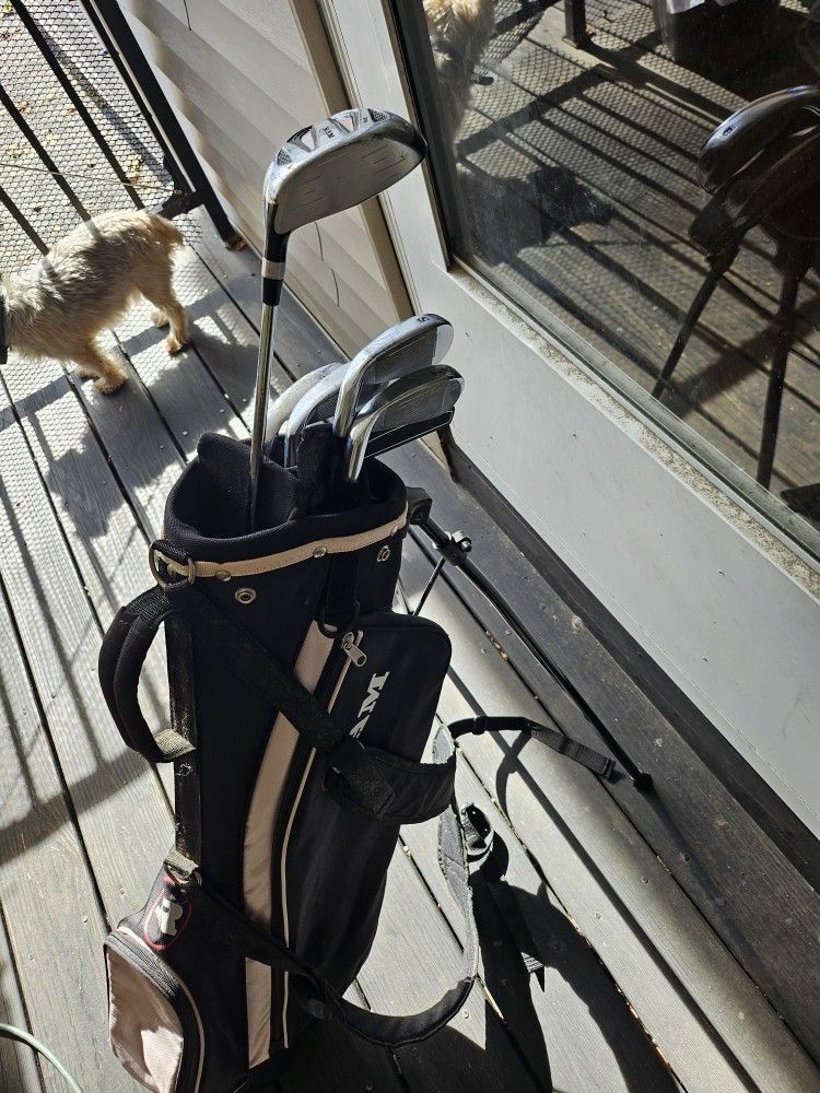 RAM Golf SGS Ladies RH Started Golf Set