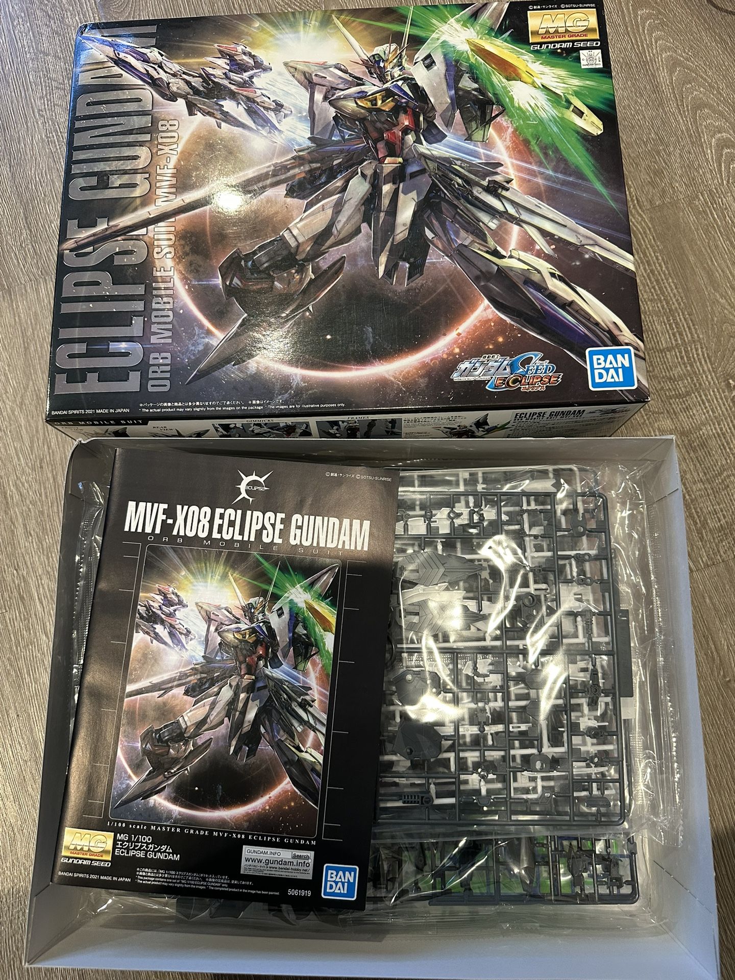 Gundam Mg Eclipse With Sprits Maneuver Striker Pack