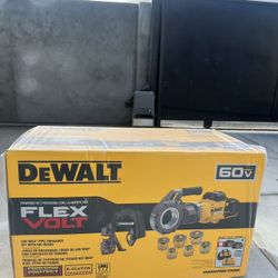 Dewalt Pipe Threader Kit