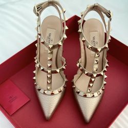 Valentino Garavani Rockstud Metallic Heels Size 36