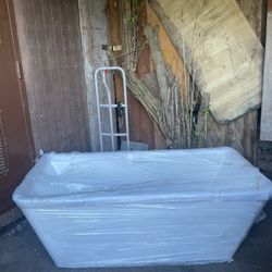 Center Drain Tub