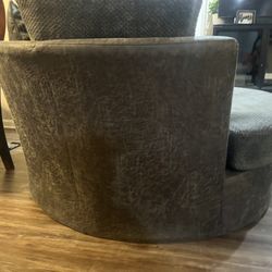 Swivel Chair