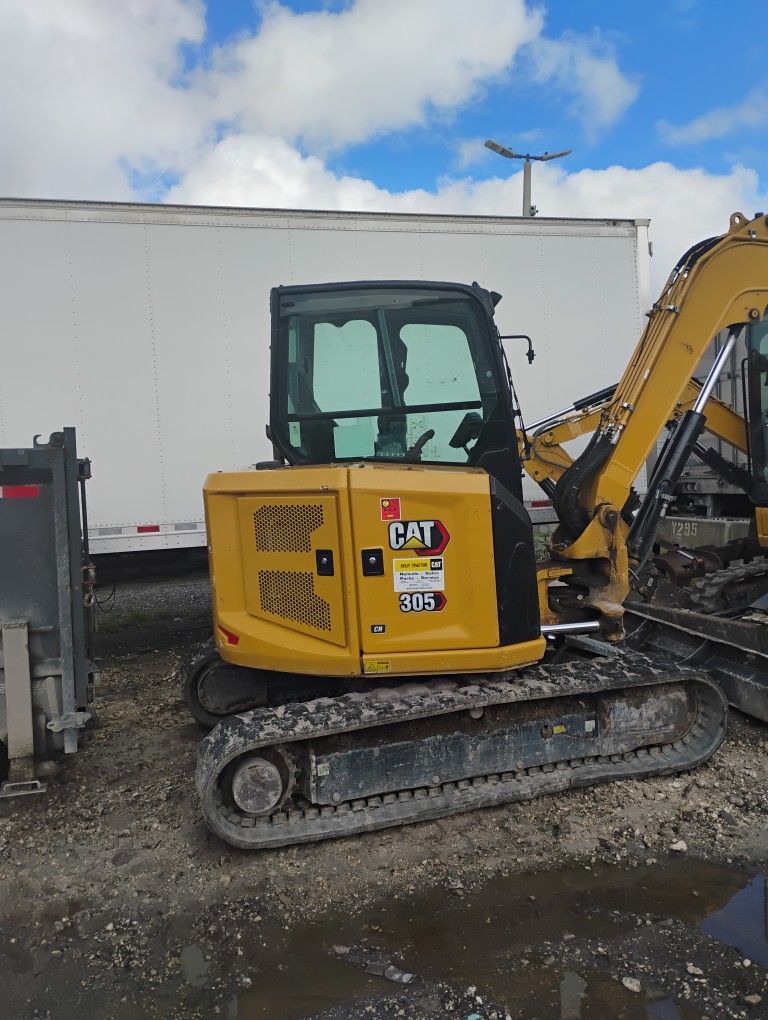 Bobcat Excavadora Volteo 