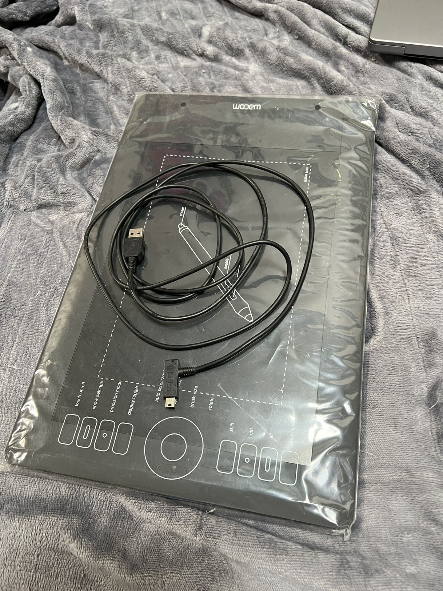 Brand New wacom tablet intuos 5 touch Pad Only. No Pen