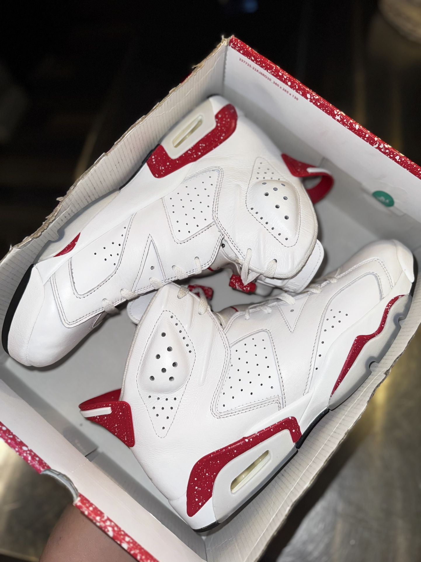 Jordan Retro 6 Men’s Size 12.5 Sneakers Shoes Red Oreo Authentic Footwear M
