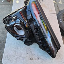 Chevy  Trailblazer  Right Headlight Xenon Oem 25