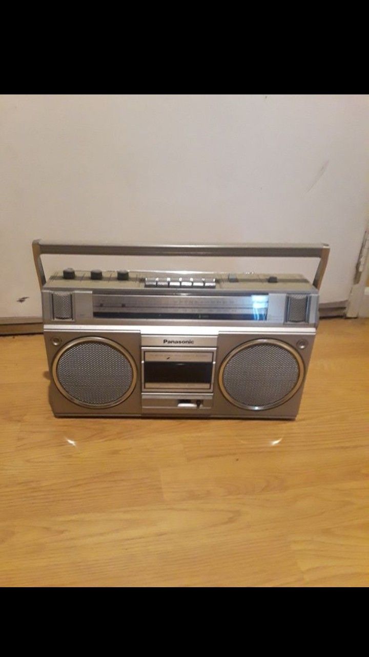 Vintage 80s panasonic rx-5015 cassette recorder boombox